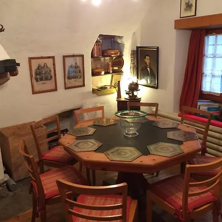 Rifugio Cavaglia Guest house *
